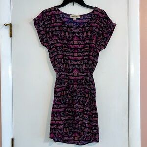 Juniors Hippie Rose Aztec Print Short Sleeve Dress